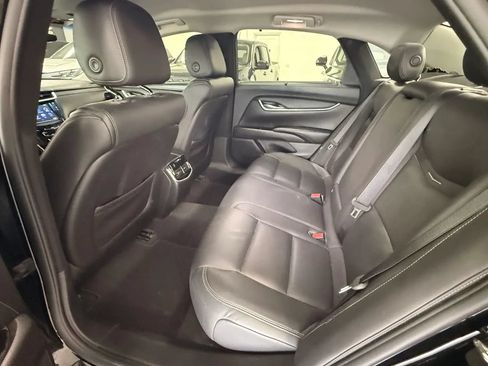 Used 2017 Cadillac XTS FWD image 8