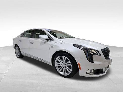Used 2018 Cadillac XTS Luxury w/ Driver Awareness Package image 6