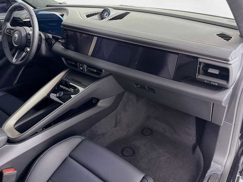 New 2025 Porsche Macan Turbo Electric image 31