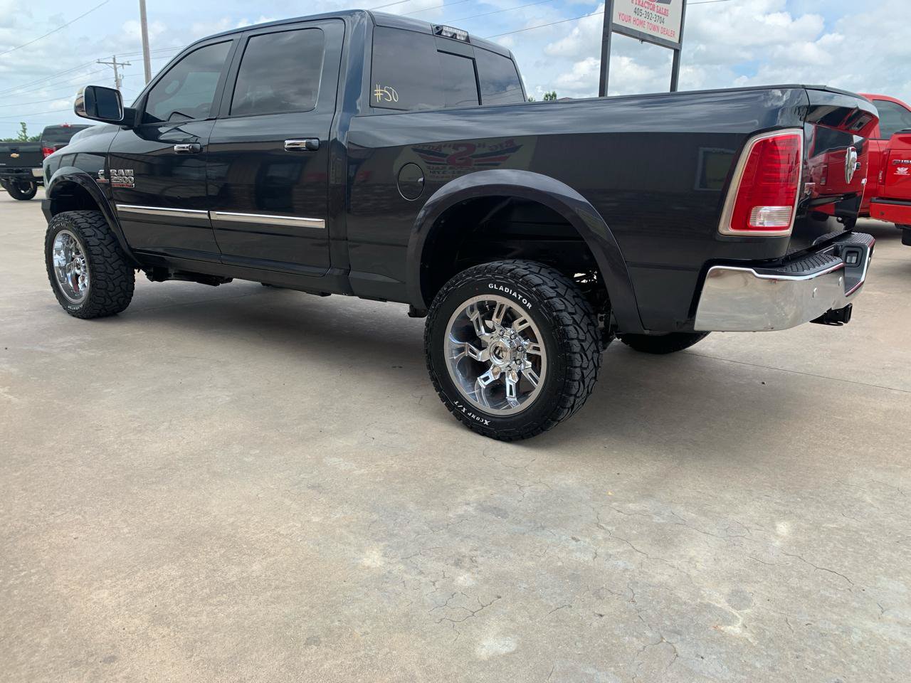 Used 2016 RAM 2500 Laramie AWD/4WD image 4