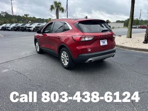 Used 2022 Ford Escape SE w/ Convenience Package FWD image 3