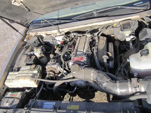 Used 1996 Chevrolet Caprice Classic RWD image 12