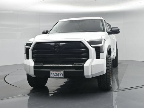 Used 2024 Toyota Tundra Limited AWD/4WD image 55