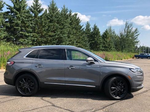 Used 2022 Lincoln Nautilus Reserve w/ Monochromatic Package image 23