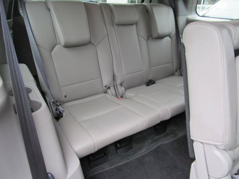 Used 2014 Honda Pilot Touring image 10