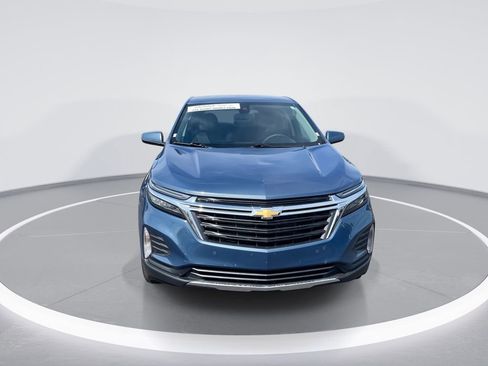 Used 2024 Chevrolet Equinox LT w/ LPO, Floor Liner Package FWD image 3