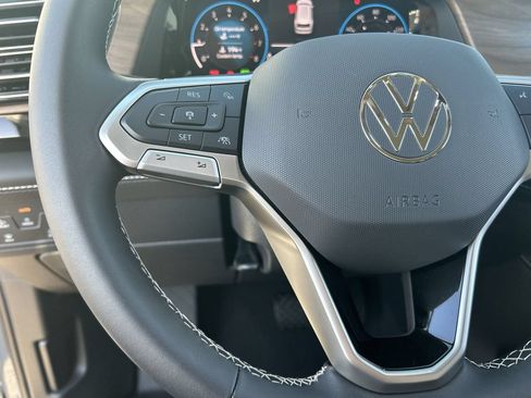 New 2026 Volkswagen Atlas SE FWD image 20