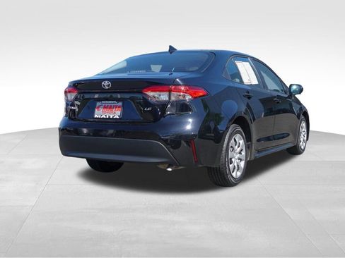 Certified 2025 Toyota Corolla LE image 3