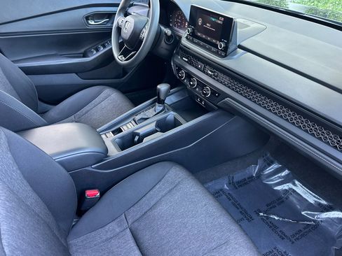 Used 2023 Honda Accord EX image 31