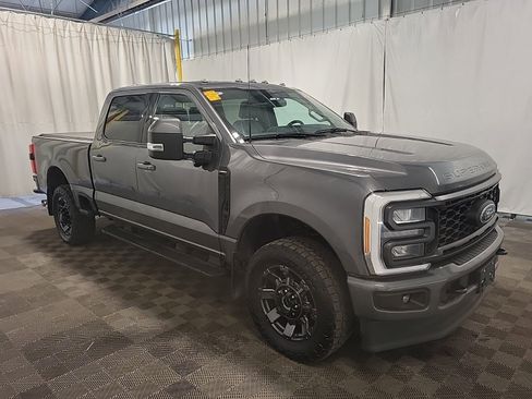 Used 2023 Ford F250 Lariat w/ Sport Appearance Package AWD/4WD image 5