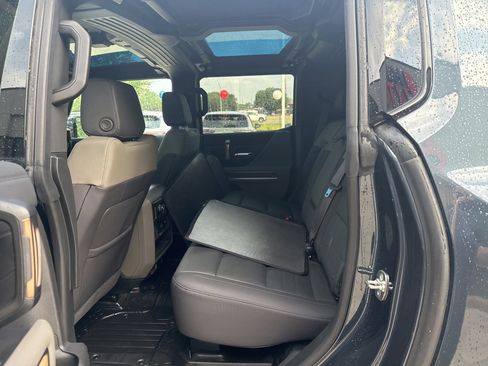 Used 2025 GMC Hummer EV 2X AWD/4WD image 5