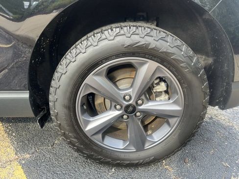 Certified 2024 Ford Edge SEL w/ Sport Appearance Package image 5