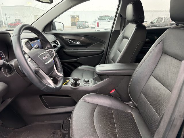 Used 2023 GMC Terrain SLT w/ Elevation Edition AWD/4WD image 9