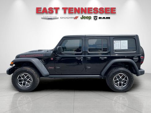 Used 2024 Jeep Wrangler Unlimited Rubicon AWD/4WD image 6