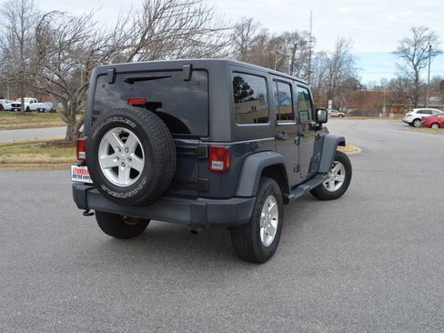 Used 2017 Jeep Wrangler Unlimited Sport w/ Quick Order Package 24S image 4