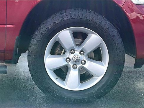 Used 2014 RAM 1500 Express image 9