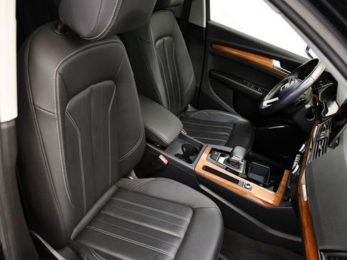 Certified 2023 Audi Q5 2.0T Premium w/ Convenience Package image 50