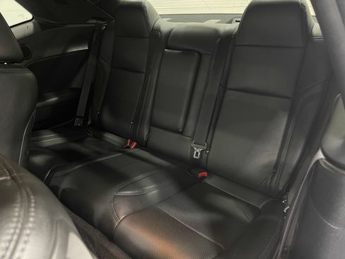 Used 2018 Dodge Challenger R/T Scat Pack RWD image 28