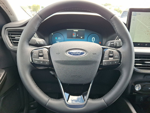 Used 2024 Ford Escape Platinum AWD/4WD image 18