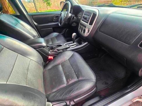 Used 2007 Ford Escape Limited image 8