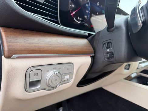 Certified 2025 Mercedes-Benz GLE 350 4MATIC image 20