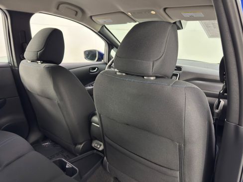 Used 2025 Nissan Leaf S image 30