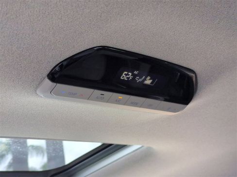 New 2026 Kia EV9 Land image 21