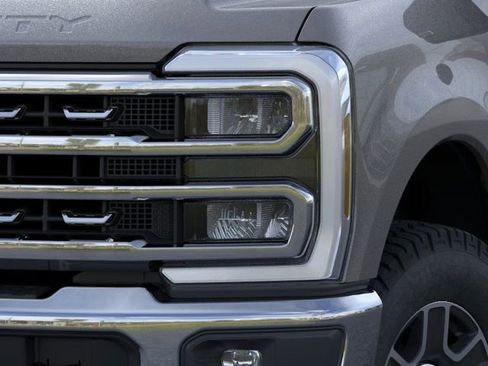 New 2026 Ford F250 Lariat w/ FX4 Off-Road Package AWD/4WD image 18