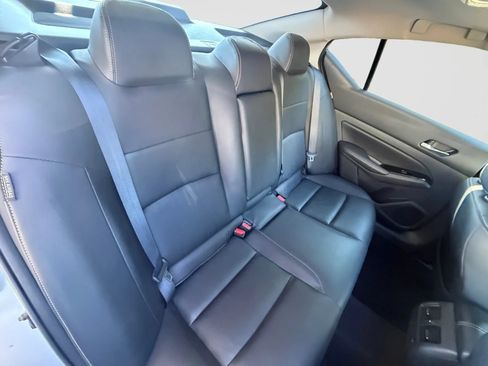 Used 2021 Nissan Altima 2.5 Platinum AWD/4WD image 18