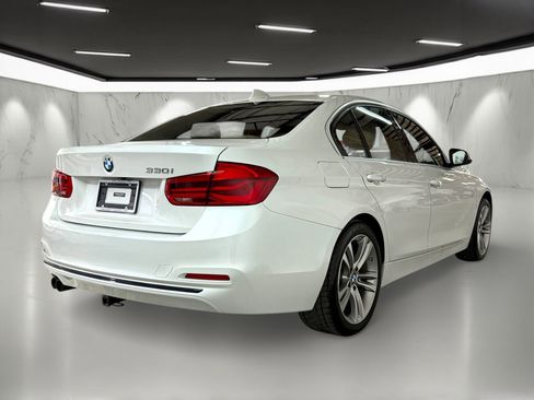 Used 2018 BMW 330i 330i w/ Convenience Package image 8