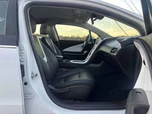 Used 2012 Chevrolet Volt Premium w/ Premium Trim Package image 9