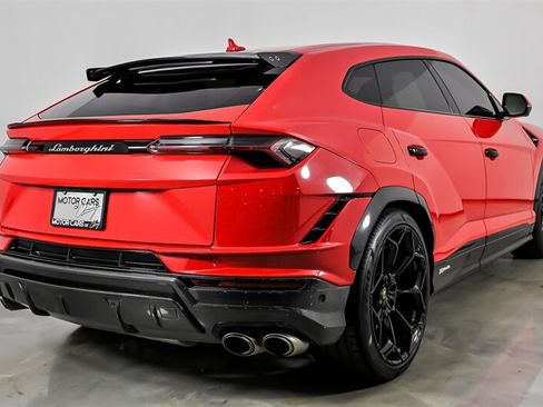 Used 2023 Lamborghini Urus Performante AWD/4WD image 9