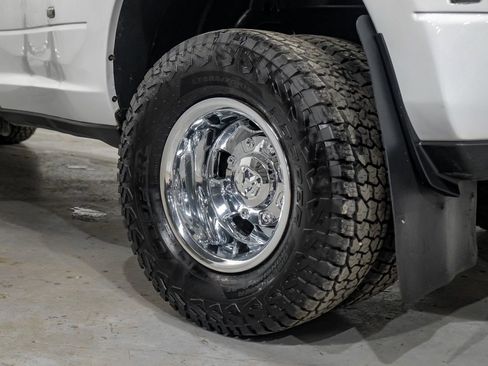 Used 2019 RAM 3500 Tradesman w/ Chrome Appearance Group AWD/4WD image 64