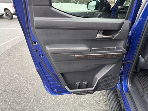 Used 2025 Toyota Tacoma Limited image 15