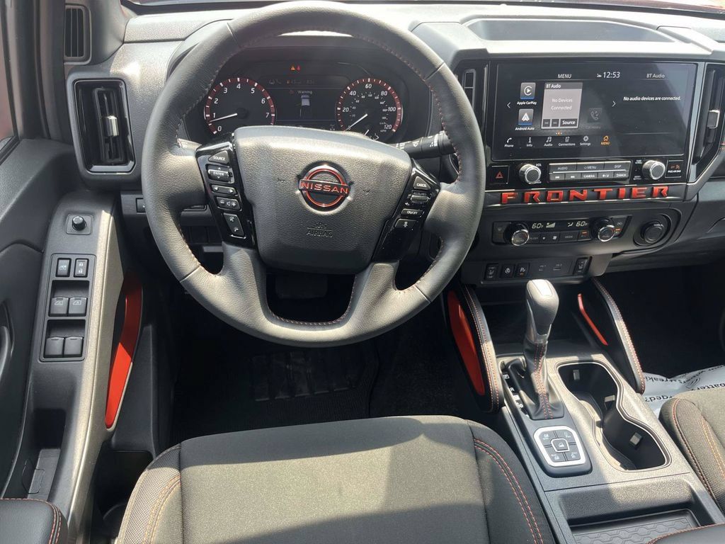 Used 2026 Nissan Frontier PRO-4X AWD/4WD image 12
