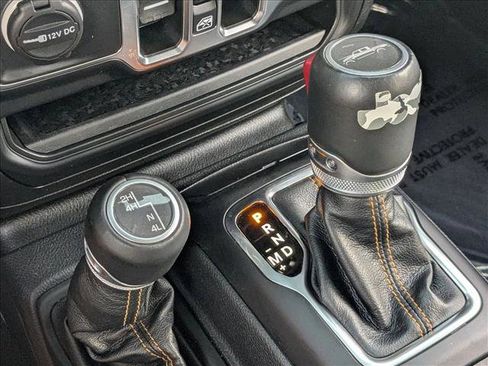 Used 2022 Jeep Gladiator Overland AWD/4WD image 11