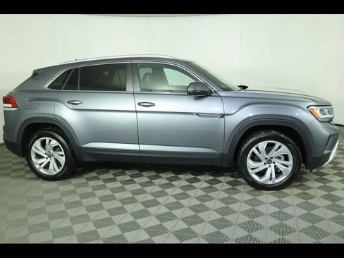 Used 2021 Volkswagen Atlas Cross Sport SEL image 2