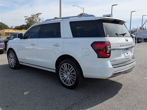 Certified 2022 Ford Expedition Platinum image 6