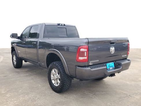 Used 2022 RAM 2500 Laramie AWD/4WD image 3