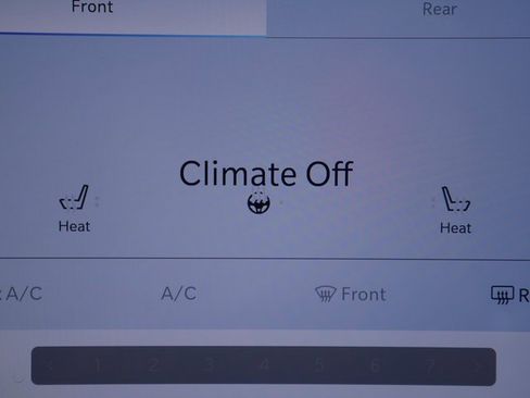New 2026 Chrysler Pacifica Select image 3