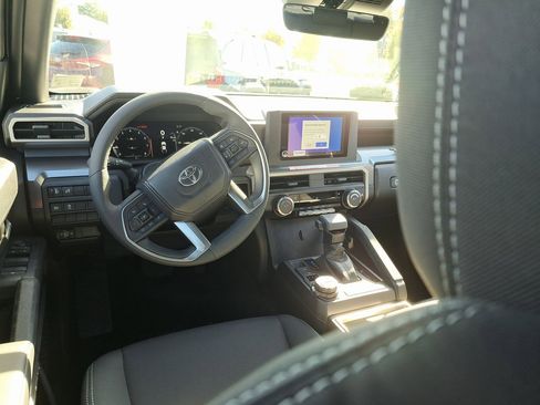 New 2025 Toyota Tacoma TRD Off-Road image 10