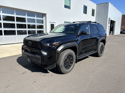 Used 2026 Toyota 4Runner TRD Off-Road Premium AWD/4WD image 1