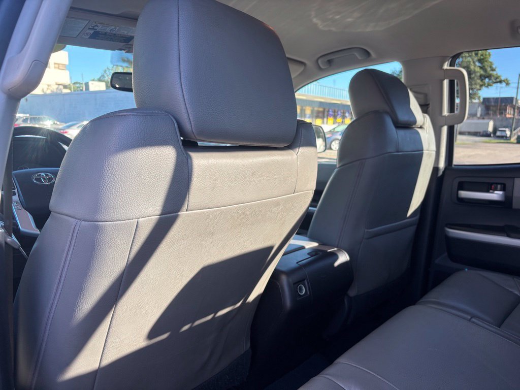 Used 2015 Toyota Tundra Limited w/ Limited Premium Package AWD/4WD image 24