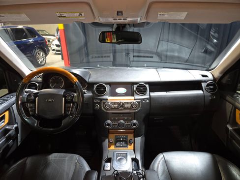 Used 2015 Land Rover LR4 HSE LUX image 13