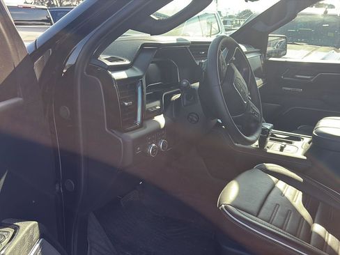 Used 2024 GMC Sierra 1500 AT4X w/ AT4X AEV Edition image 12
