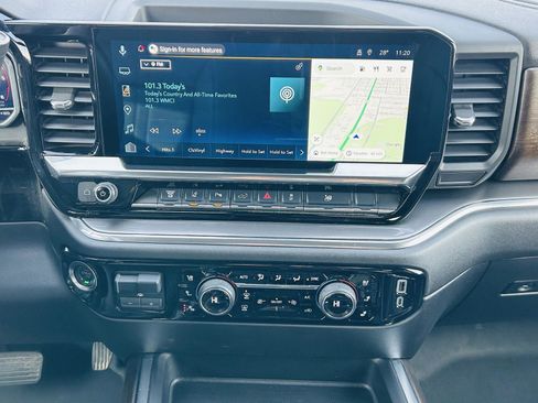 Used 2025 Chevrolet Silverado 2500 High Country w/ Technology Package image 26