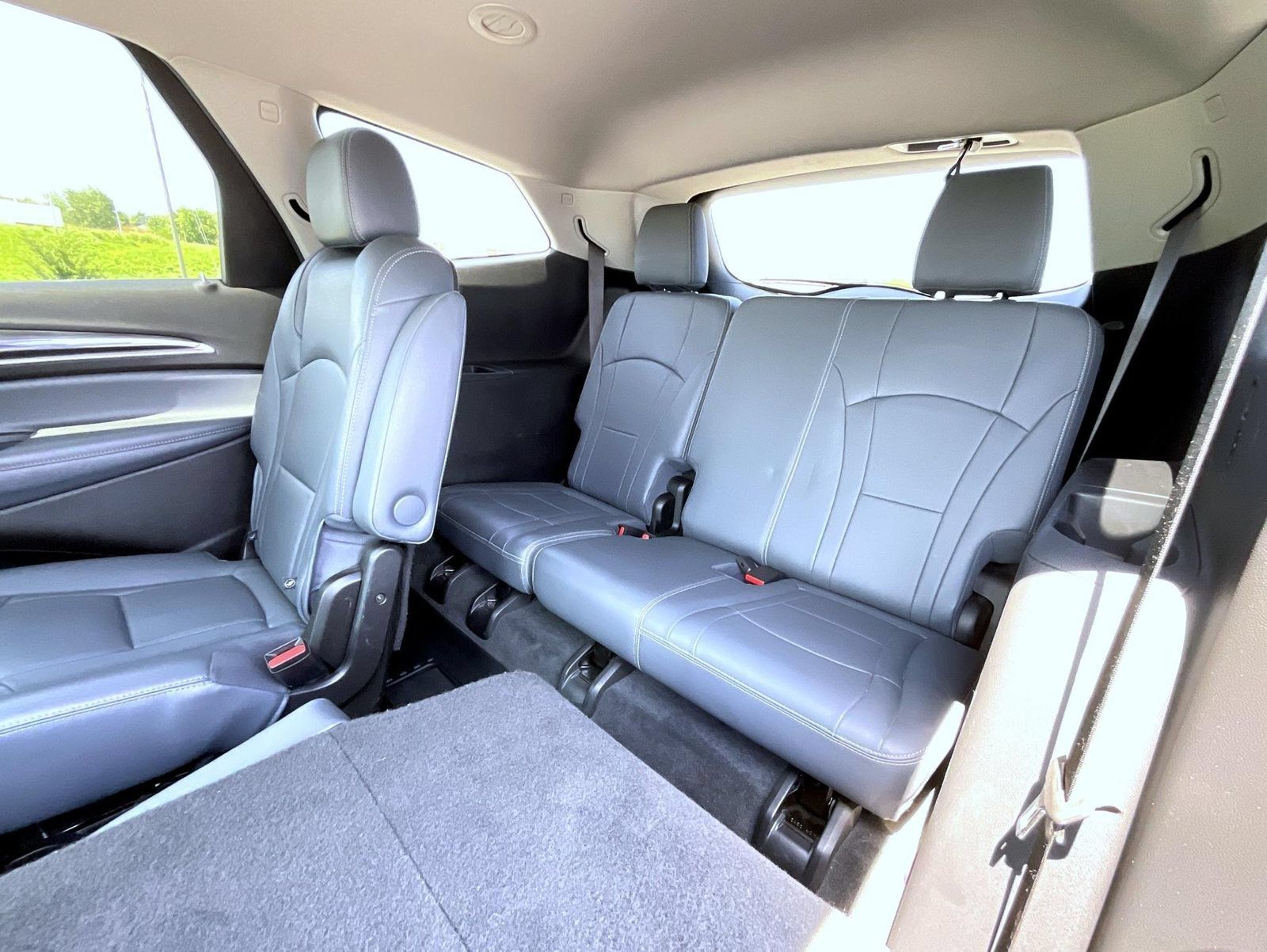 Certified 2021 Buick Enclave Essence AWD/4WD image 22