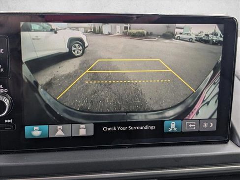 Certified 2023 Honda Pilot Touring image 12