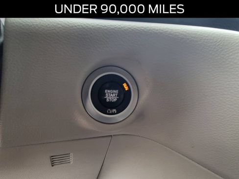 Used 2017 Chrysler Pacifica Touring-L FWD image 30