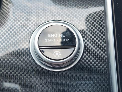 Certified 2024 Mercedes-Benz C 300 Sedan image 20